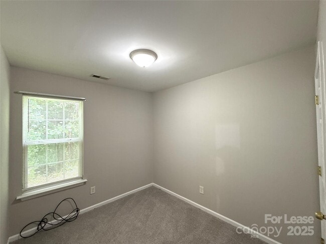 Building Photo - 5522 Stone Bluff Ct