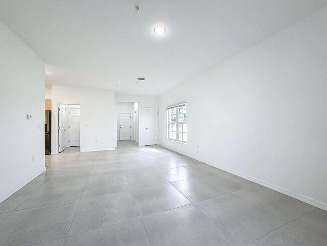 Building Photo - Townhouse For Lease in Saint Cloud