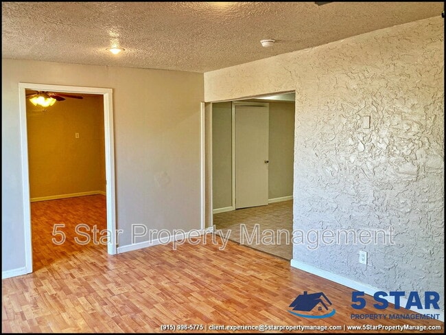 Building Photo - 1308 Montana Ave