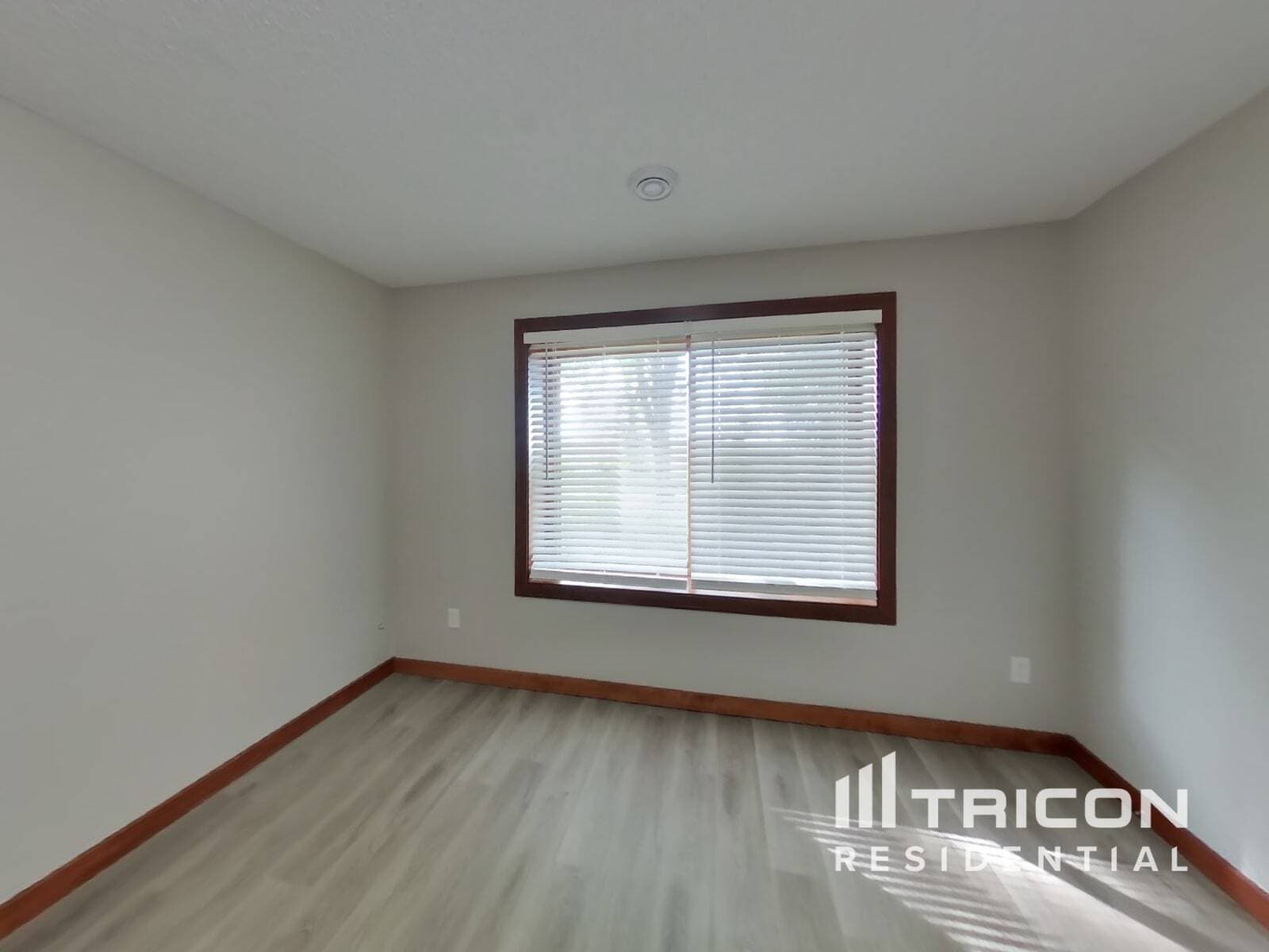 Building Photo - 11405 W Laketowne Dr