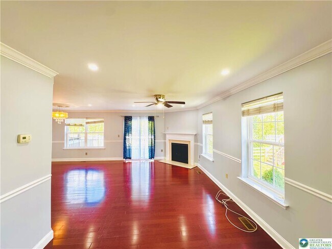 Building Photo - 6945 Hunt Dr