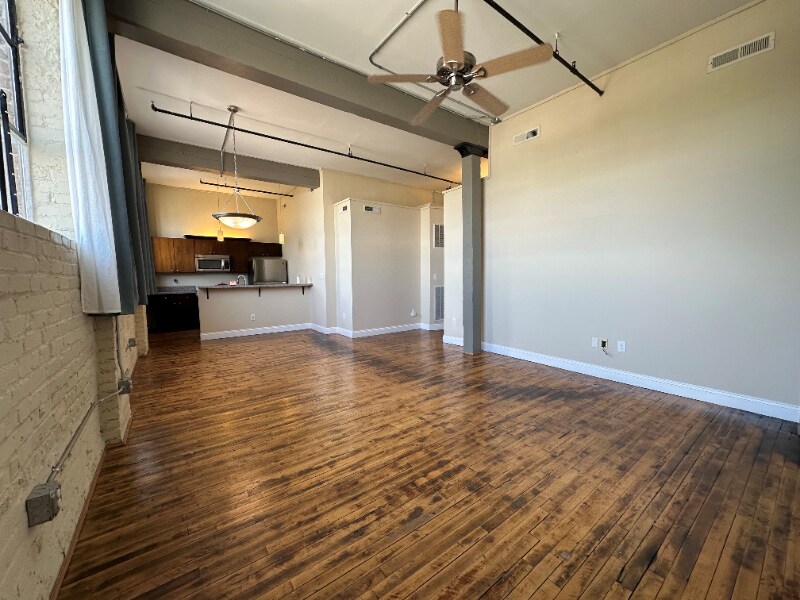 Building Photo - 109 N Hayne St