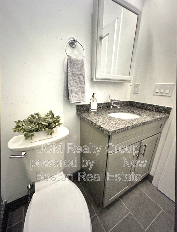 Building Photo - 52 Washington Ave