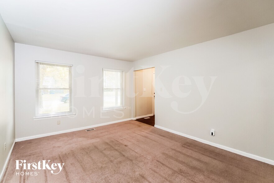 Building Photo - 3262 Eastbrooke Ct