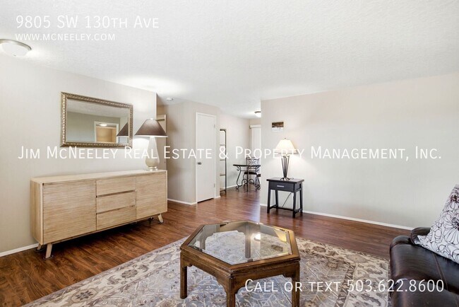 Building Photo - 9805 SW 130th Ave