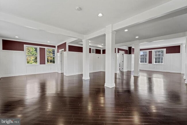 Building Photo - 2621 Stenhouse Pl