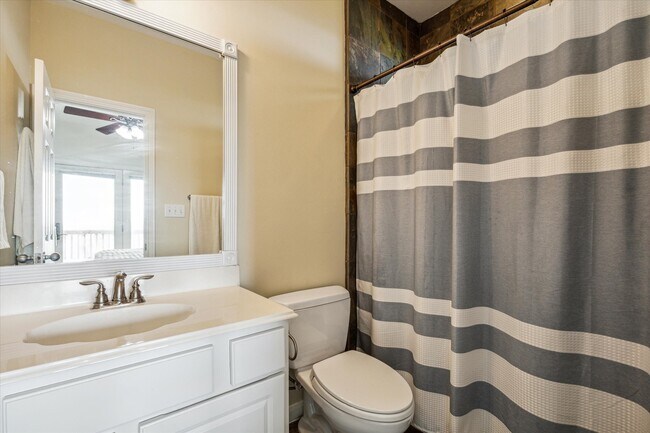 Building Photo - 4015 War Chest Ct