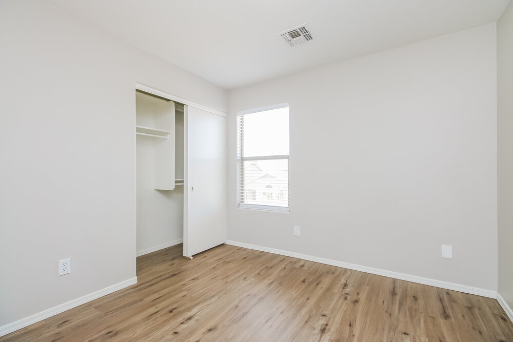Building Photo - 4810 W Beautiful Ln
