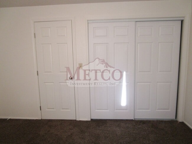 Building Photo - 21401