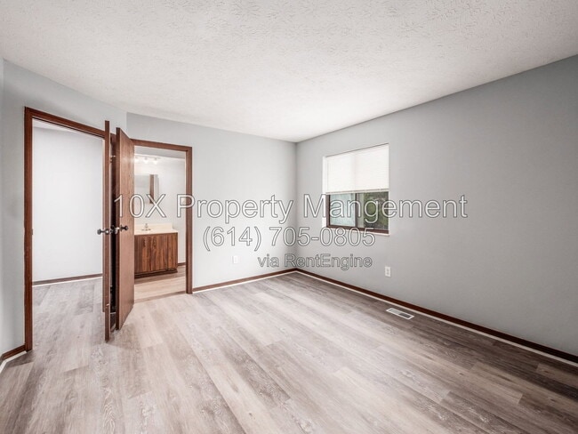 Building Photo - 8235 Goldsmith Dr