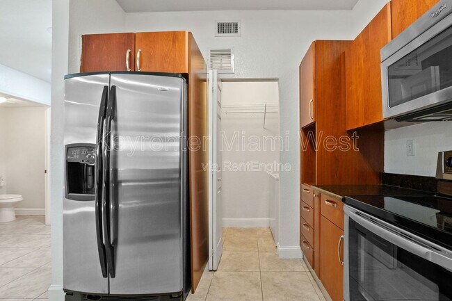 Building Photo - 7422 NW 182nd St