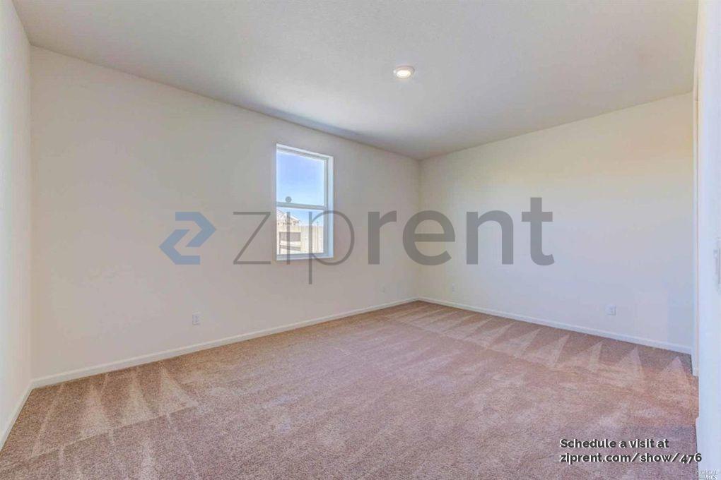 Building Photo - Unit