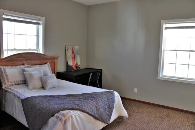 Building Photo - 4511 Twain Cir