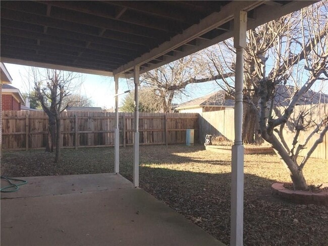 Building Photo - 3705 Cattlebaron Dr