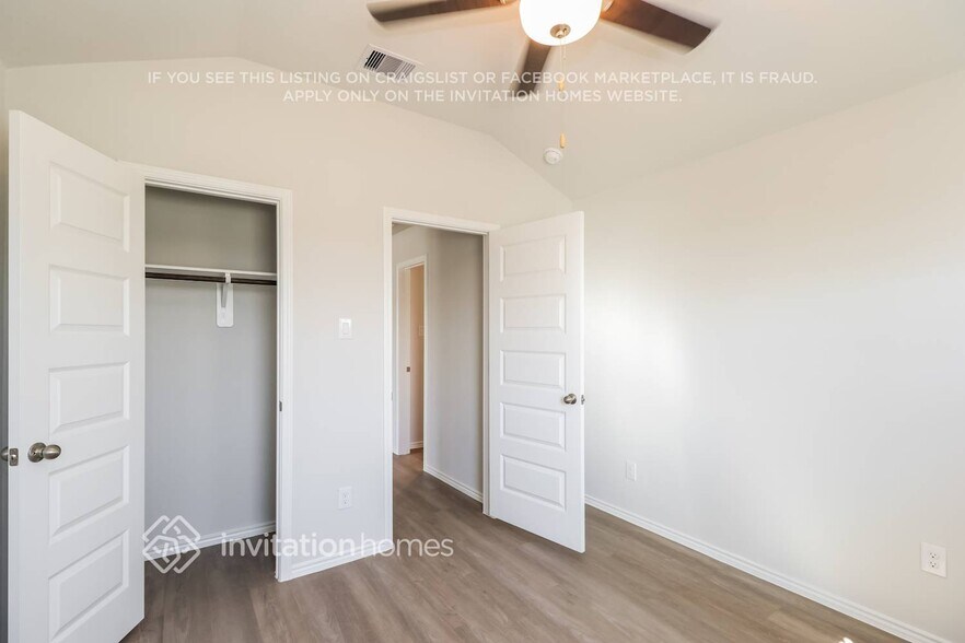 Building Photo - 11015 Inflow Dr