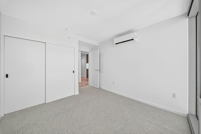 Building Photo - 1500 Rycroft St