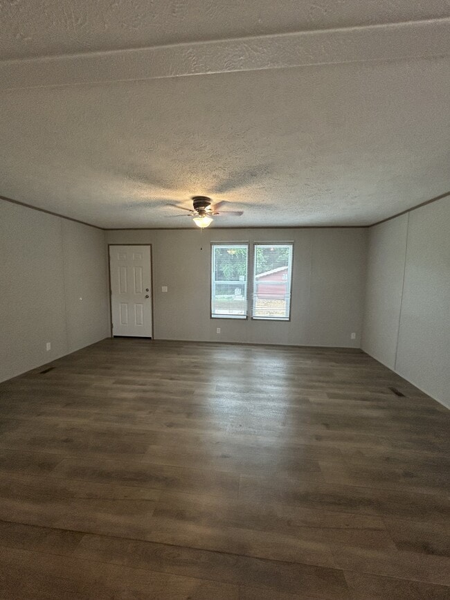 Building Photo - 206 Angel Ct