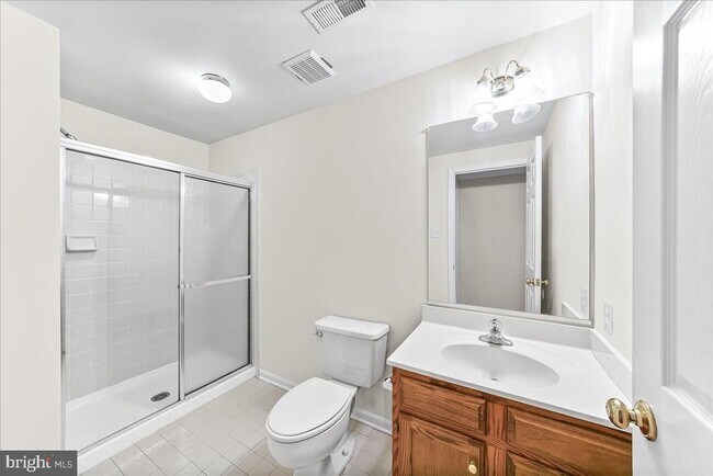 Building Photo - 506 Dunbarton Ct