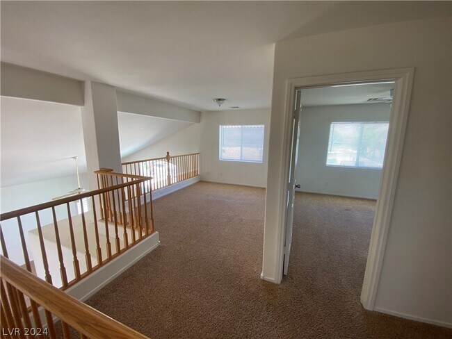 Building Photo - 358 July Jewel Ave