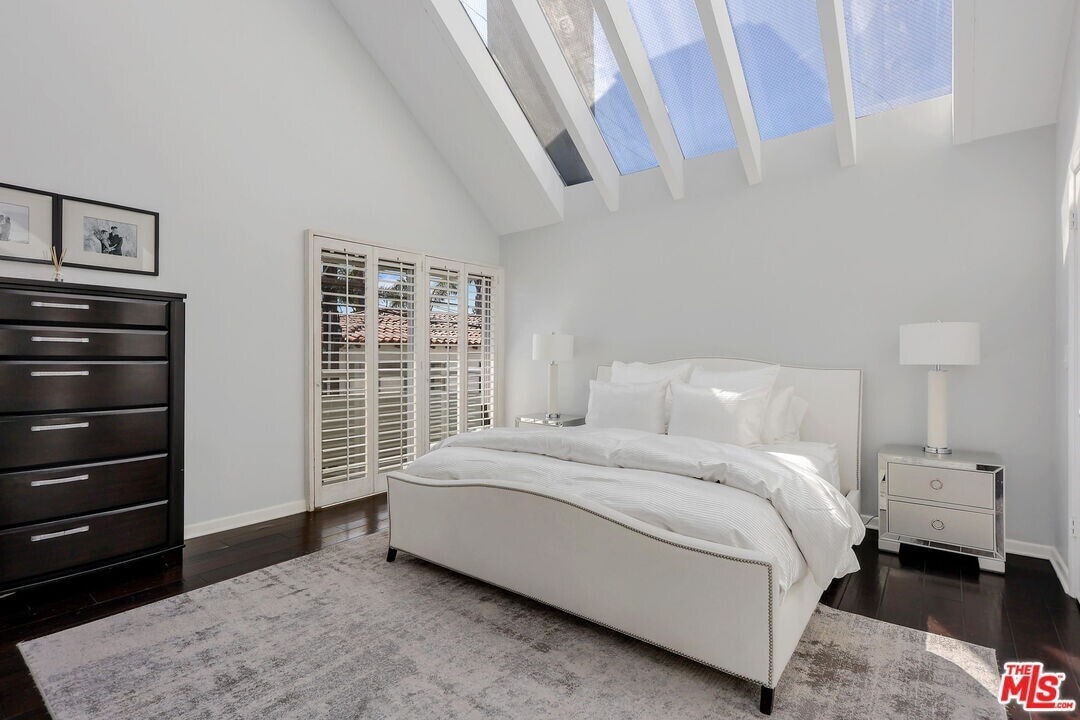 Building Photo - 1044 10th St