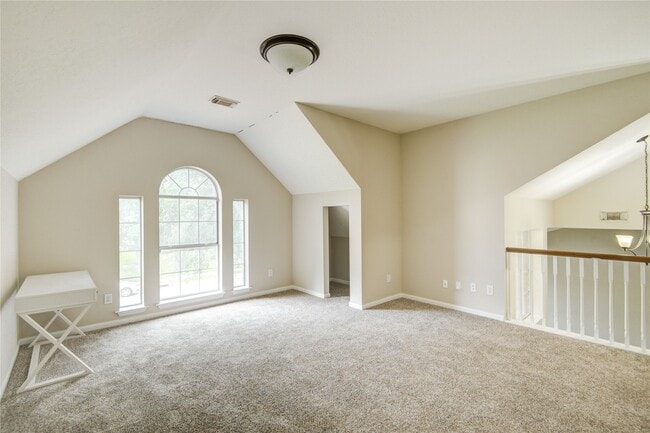 Building Photo - 107 Mango St