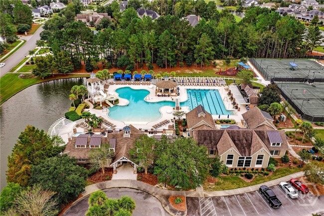 Building Photo - 170 Holloway Hl