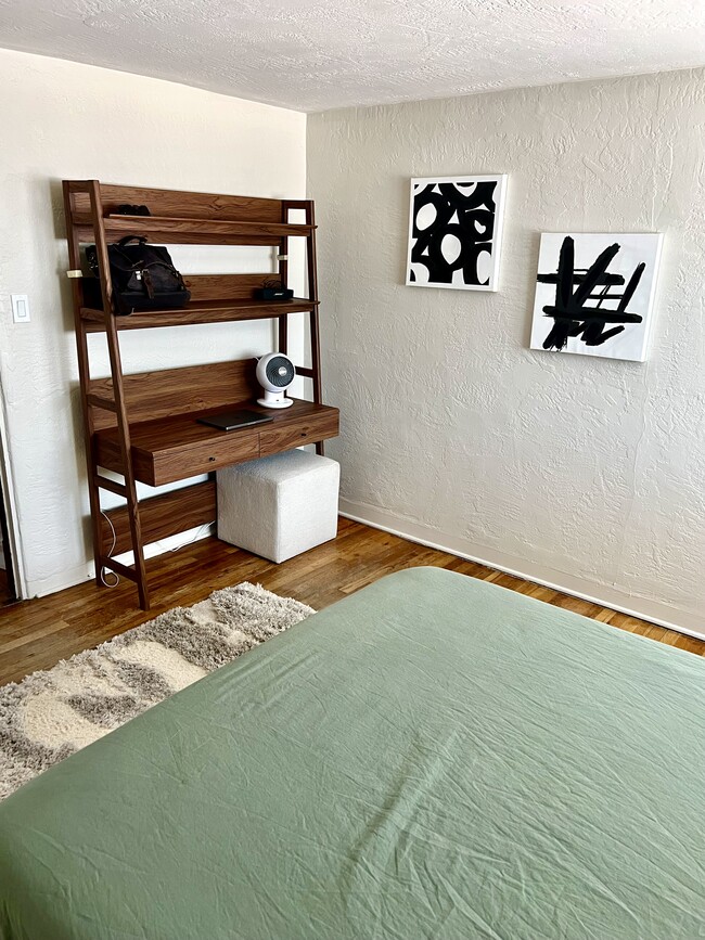 Building Photo - 120 Arno St SE