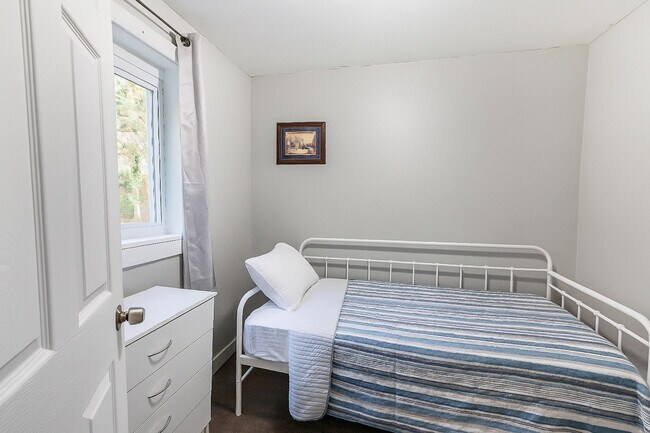 Building Photo - 1411 Brinton Rd