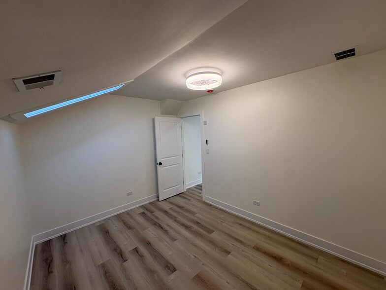 Bedroom 2 - 1635 N Kedzie Ave