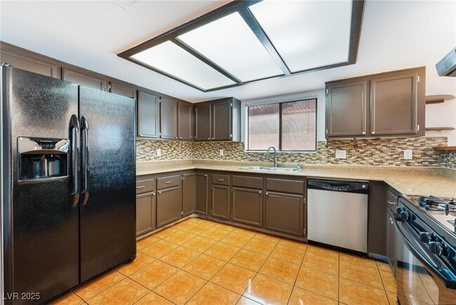 Building Photo - 509 Sheffield Dr