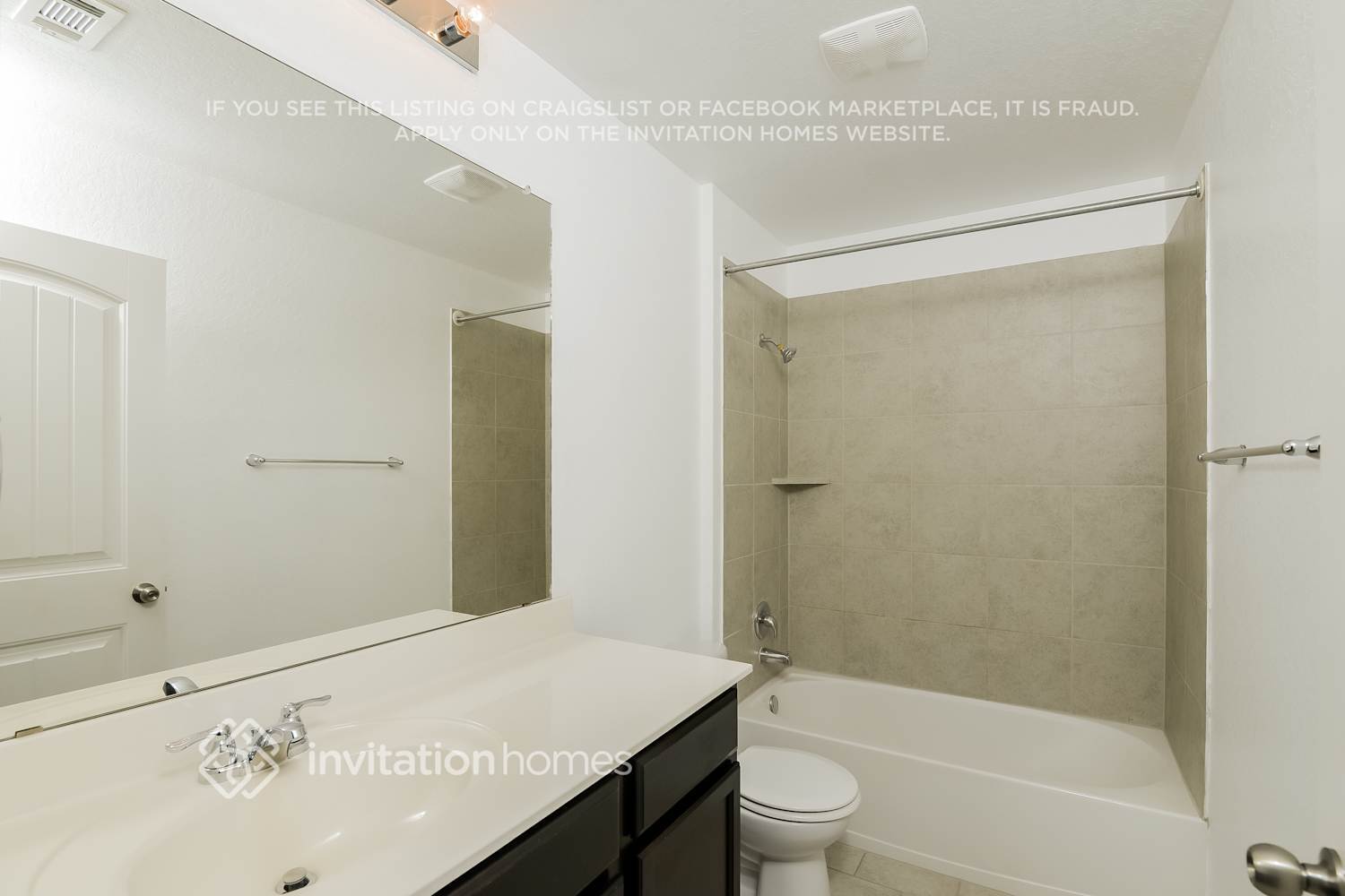 Building Photo - 13815 Murphy Haven