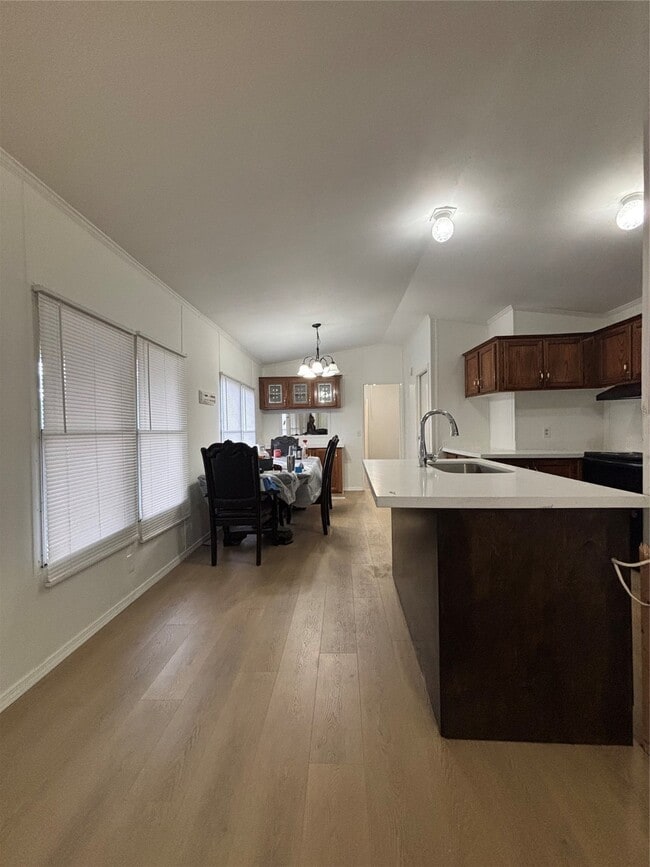 Building Photo - 10010 Cedar Landing Dr