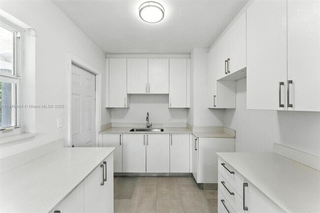 Building Photo - 1245 NW 84th Terrace