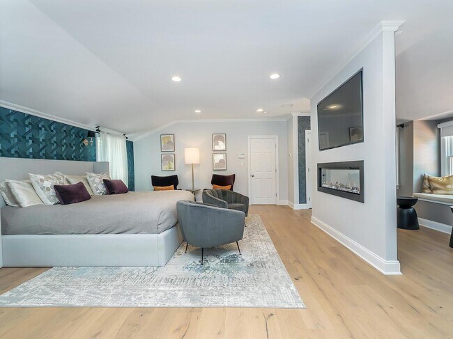 Building Photo - 431 Carpenter Ave