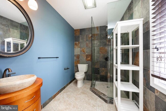 Building Photo - 1104 Tinker Hill Ln