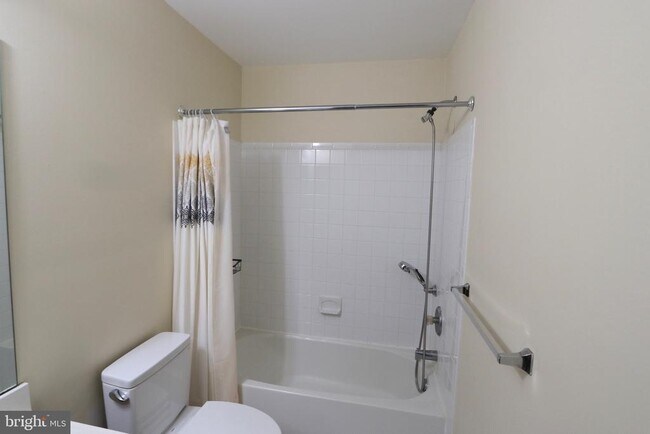 Building Photo - 34 Windsor Pond Rd