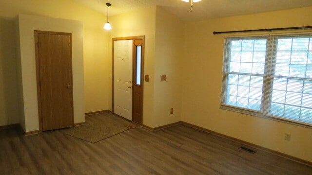 Building Photo - 1106 Rendezvous Ln