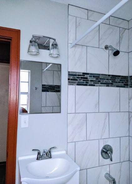 Building Photo - 3300 St Johns Ave