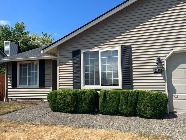 Building Photo - INQUIRE WITH IN FOR ANY MOVEIN SPECIALS Cute Ranch, Location Location in Prairie School district