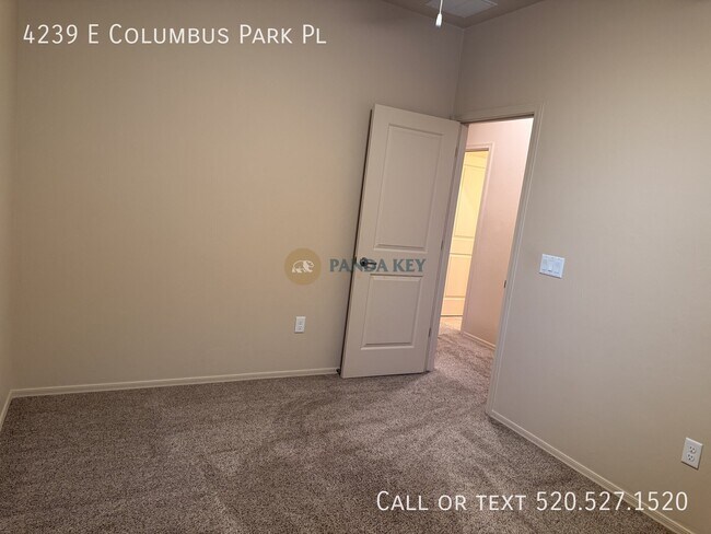Building Photo - 4239 E Columbus Park Pl