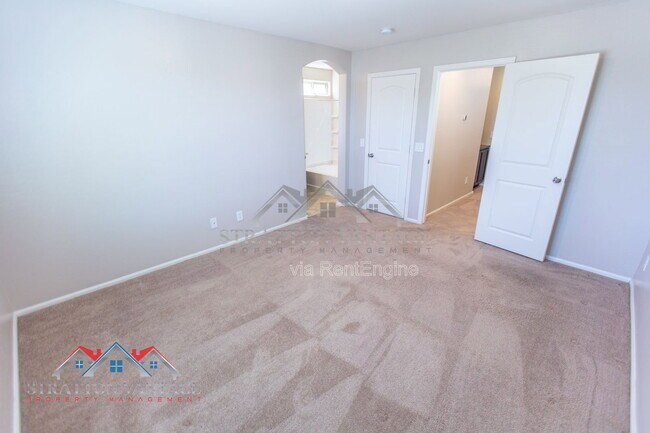 Building Photo - 2218 N 77th Dr