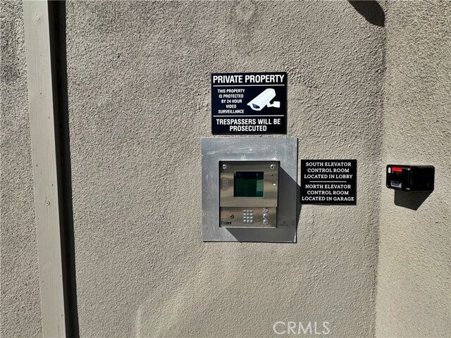 Building Photo - 230 S Catalina Ave