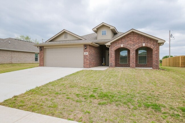 Building Photo - Like New Beautiful 3/2 Home in Gentry