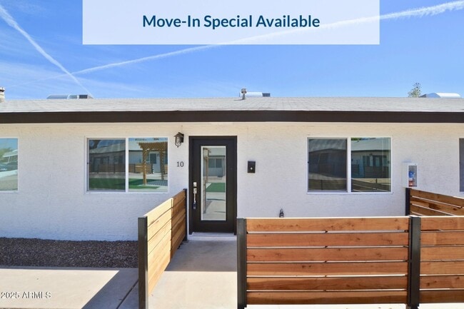 Primary Photo - 312 N Hartford St