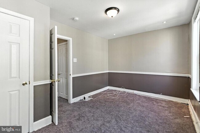Building Photo - 144 N Dearborn St