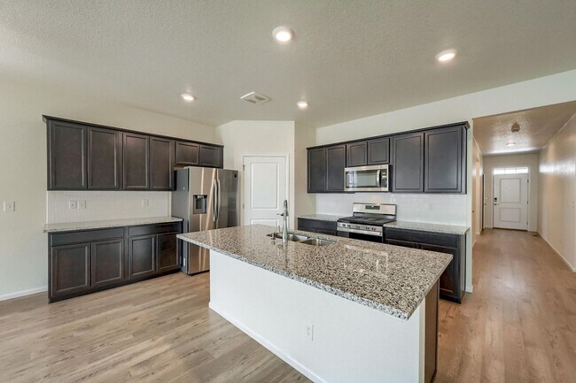 Building Photo - 4 Bedroom single family Ranch (Conner) hom...