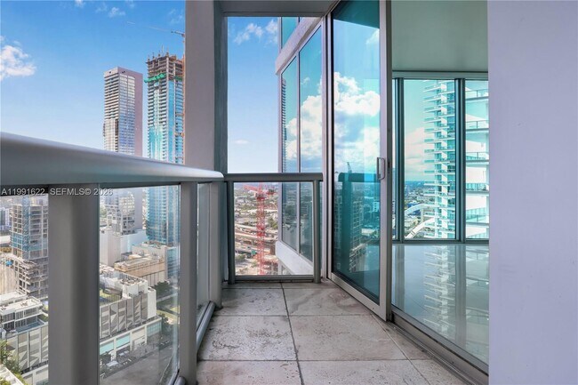 Building Photo - 888 Biscayne Blvd