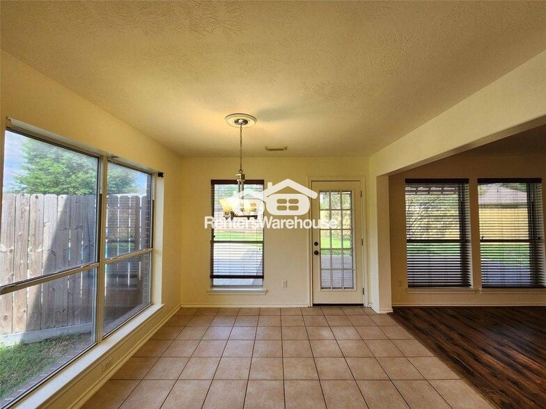 Building Photo - 24422 Travis House Ln