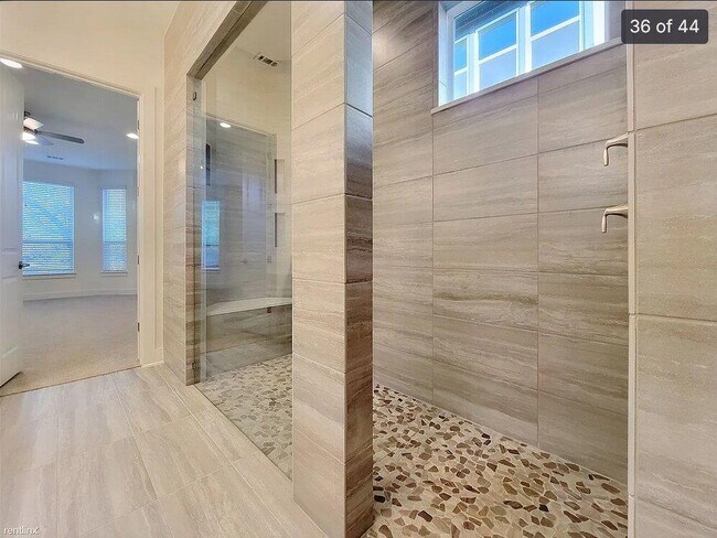 Building Photo - 7848 Laramie Bnd