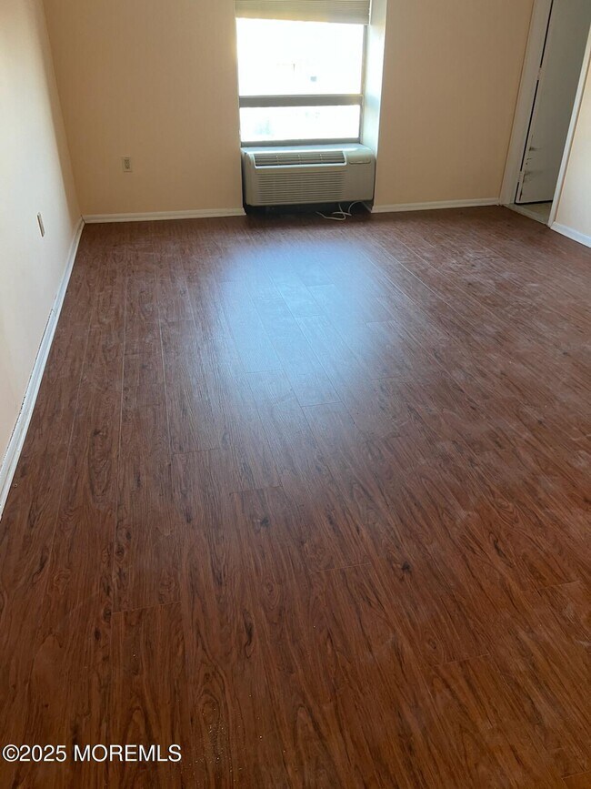 Building Photo - 787 Ocean Ave